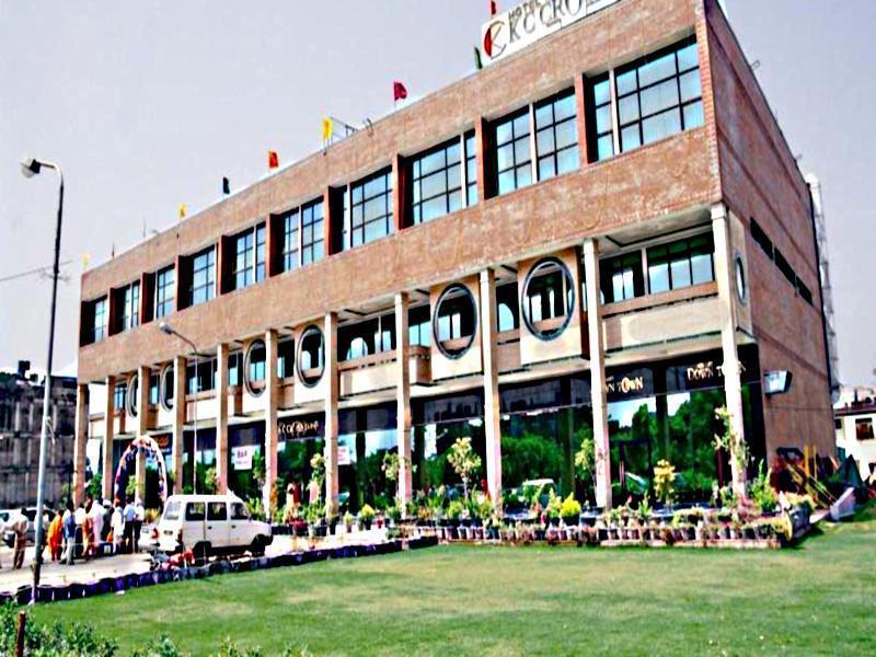 Kc Cross Road Panchkula Exterior foto
